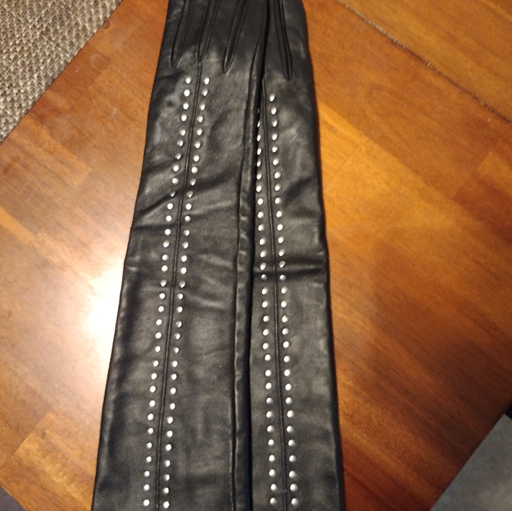 Vintage long leather gloves